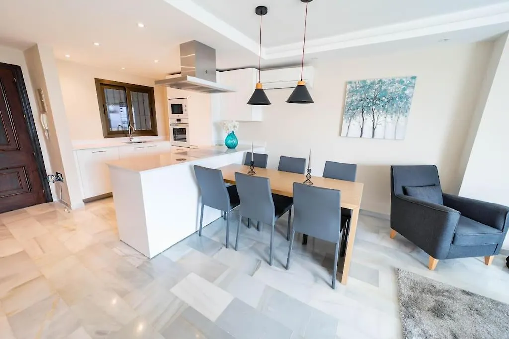 Bright Duplex In Puerto Banus With Marina Views Lejlighed Marbella 0*,  Spanien